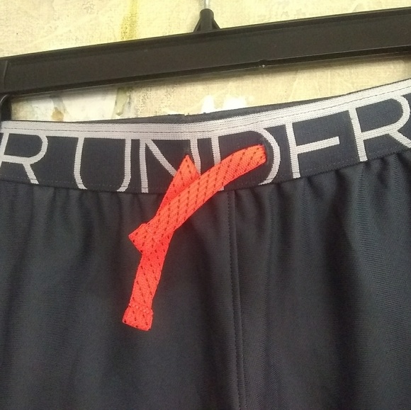 🥀SOLD ON MERCARI🥀 NEW UNDER ARMOUR GIRLS SHORTS - Picture 5 of 8